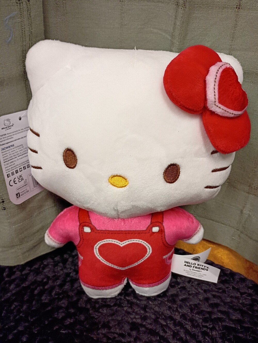 NWT Jazwares Sanrio Hello Kitty And Friends Hello Kitty Plush Size 8"